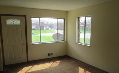 5758 Arborwood Ct unit A-D, Columbus, OH 43229 - photo 2