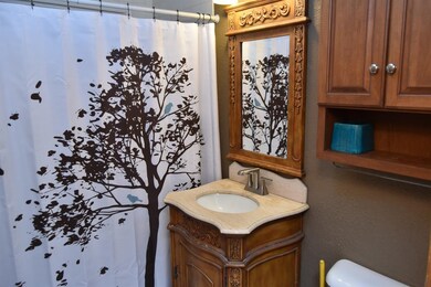 505 E Lake St, Griffith, IN 46319 - photo 2