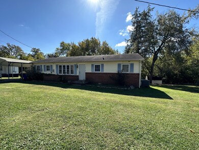 105 Kayden St, Shelbyville, TN 37160 - photo 4