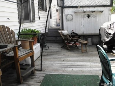 423 3rd St, West Point, VA 23181 - photo 4