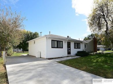 1210 N 54th St, Lincoln, NE 68504 - photo 6