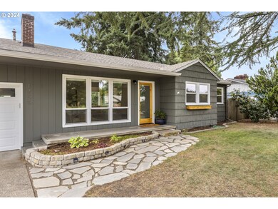 1755 SW Hicrest Ave, Portland, OR 97225 - photo 3