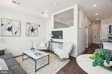 813 N Broad St unit 216, Philadelphia, PA 19123 - photo 2