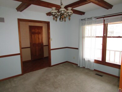 3807 SW Deer Trail Dr, Topeka, KS 66610 - photo 4