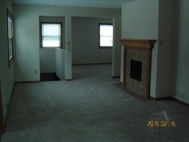 5117 Irish Ln, Fitchburg, WI 53711 - photo 3