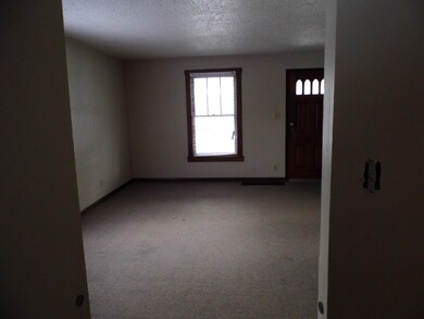 620 E. ELM 12-12-2016 009
