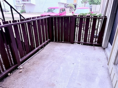 5625 Antoine Dr unit 421, Houston, TX 77091 - photo 2