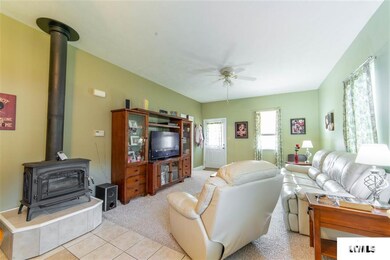 1608 Delavan St, Lincoln, IL 62656 - photo 3