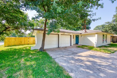 6330 King Post Dr, Houston, TX 77088 - photo 7