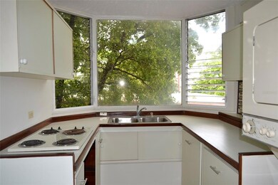 872 Condo University Ct unit 2-D, San Juan, PR 00925 - photo 6