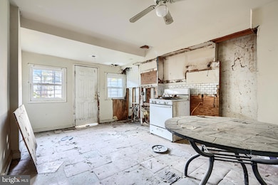 1244 Sargeant St, Baltimore, MD 21223 - photo 7