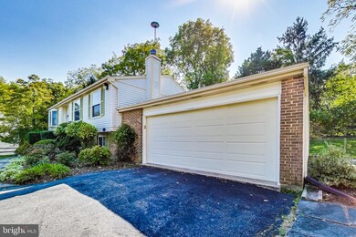 8220 Brucar Ct, Gaithersburg, MD 20877 - photo 5