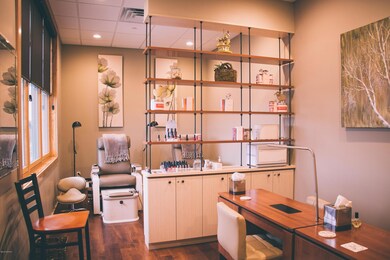 NailRoom