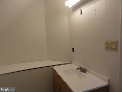 154 Chestnut Dr, Elkton, MD 21921 - photo 6