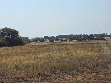 1734 White Bluff Dr, Whitney, TX 76692 - photo 3