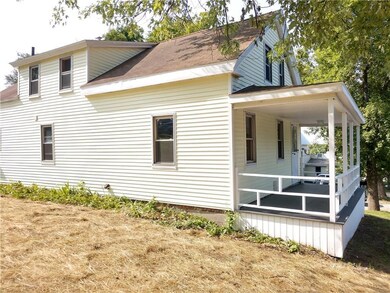 7 High St, Mechanic Falls, ME 04256 - photo 3