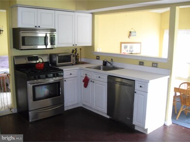 4808 Woodspring Dr, Pipersville, PA 18947 - photo 6