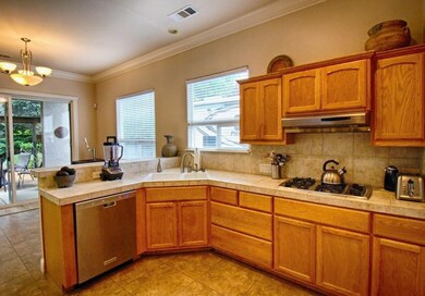 986 Albion Ave, Redding, CA 96003 - photo 7