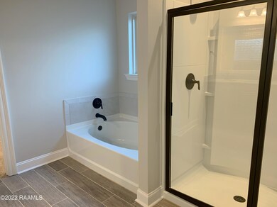 BI159 Primary Bath 2