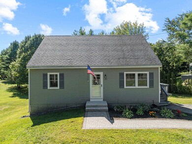 301 Dearborn Rd, Pembroke, NH 03275 - photo 3