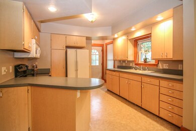 130 Elm St, Oregon, WI 53575 - photo 2