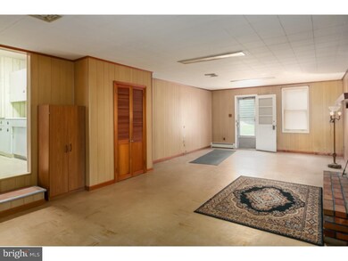 932 Hunt Blvd, Atco, NJ 08004 - photo 5