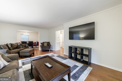 11465 Elkins Rd, Roswell, GA 30076 - photo 4