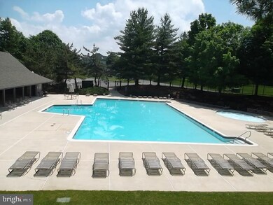 501 Trotters Ct unit 17, Newtown Square, PA 19073 - photo 2