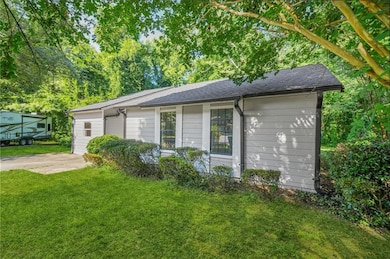 3909 S Creek Ct, Stone Mountain, GA 30083 - photo 3