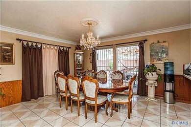 Formal Dinning Room