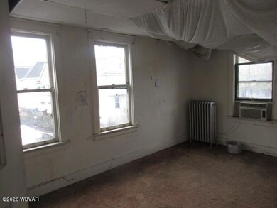 140 S Carbon St, Shamokin, PA 17872 - photo 7