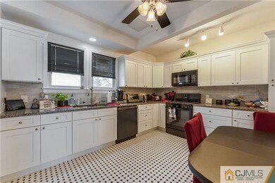 146 Bucknell Ave, Woodbridge, NJ 07095 - photo 6