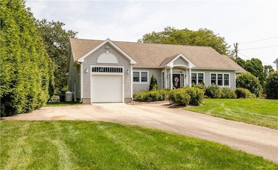 164 Carpenter Dr, Wakefield, RI 02879 - photo 2