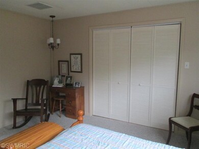 13573 Spring Bend Ct, Sawyer, MI 49125 - photo 5