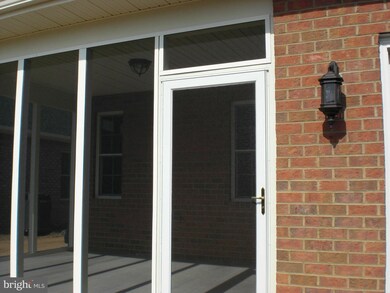 616 Tudor Dr, Hagerstown, MD 21742 - photo 2