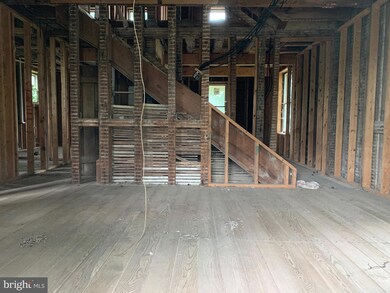 917 Golf Rd, Tamaqua, PA 18252 - photo 3