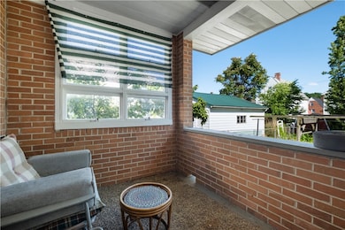 1715 Mcminn St, Aliquippa, PA 15001 - photo 5