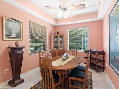 Dining room/ Flex space