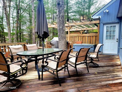 114 Hemlock Point Ct, Hawley, PA 18428 - photo 6