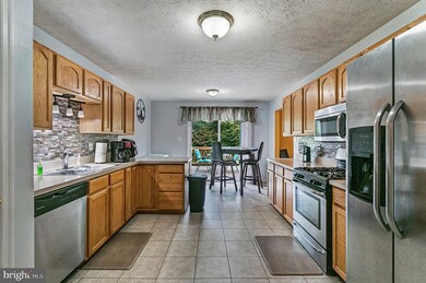 7044 Heather Dr, Bryans Road, MD 20616 - photo 4