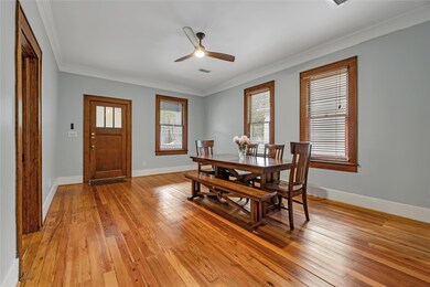 1026 Columbia St, Houston, TX 77008 - photo 2