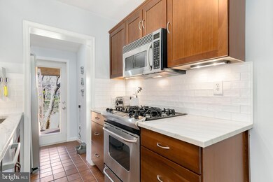 2164 N Brandywine St, Arlington, VA 22207 - photo 5