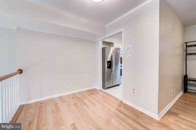 5837 Rexford Dr unit 717, Springfield, VA 22152 - photo 6