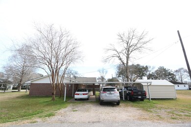 304 S 7th St, Beasley, TX 77417 - photo 4
