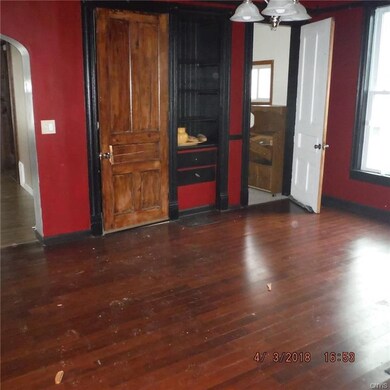 DINNING ROOM