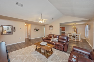 9-web-or-mls-3209 Skynight Dr-20