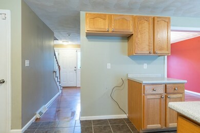 12 Juniper St, North Billerica, MA 01862 - photo 5