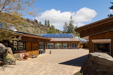 unlisted-address, Bend, OR 97702 - photo 6