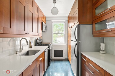 unlisted-address, Bronx, NY 10463 - photo 3