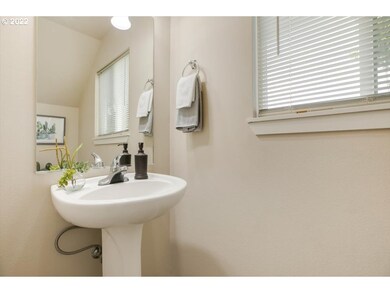 941 NW 3rd Ave, Canby, OR 97013 - photo 6